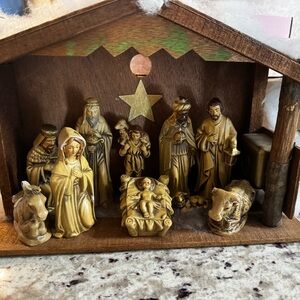 Nativity Scene Set with Gold Accents